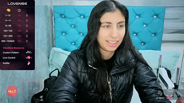 Snapshot of MAARYMOON chatting on November 2025 11:00:02 AM MAARYMOON online show from November 2025 11:00:02 AM