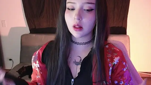 Snapshot of KuroChan420 chatting on January 2025 06:35:02 AM KuroChan420 online show from January 2025 06:35:02 AM