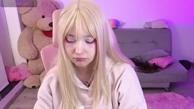 KuroChan420 online show from May 2026 01:55:01 AM