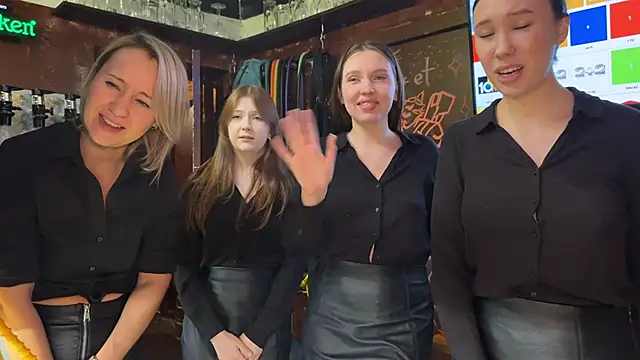 Snapshot of dirtypub chatting on December 2024 11:37:02 PM dirtypub online show from December 2024 11:37:02 PM