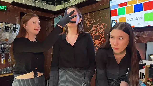 Snapshot of dirtypub chatting on January 2025 11:02:01 PM dirtypub online show from January 2025 11:02:01 PM