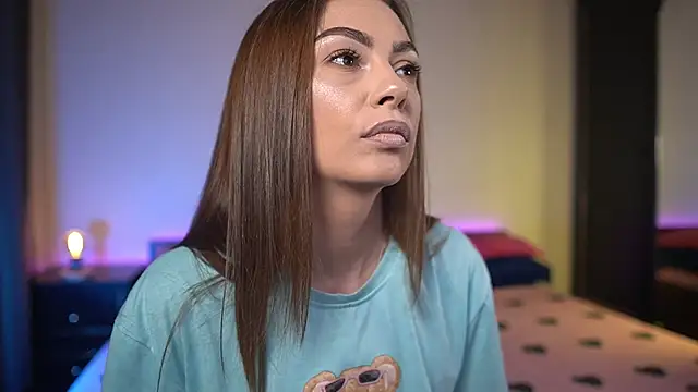 TiffanyPierce online show from November 2025 09:18:01 PM