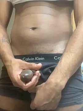 Snapshot of catchit231 chatting on December 2024 02:11:02 AM catchit231 online show from December 2024 02:11:02 AM