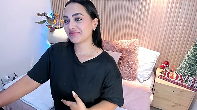 Snapshot of AMELIE_xx chatting on January 2025 04:18:02 AM AMELIE xx online show from January 2025 04:18:02 AM