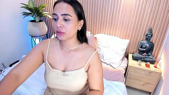 Snapshot of AMELIE_xx chatting on January 2025 05:10:02 AM AMELIE xx online show from January 2025 05:10:02 AM