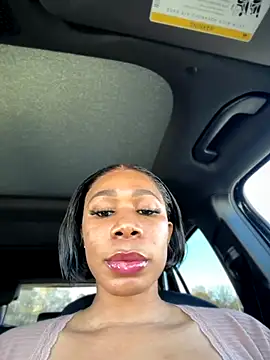 Belle    online show from December 2025 06:01:02 PM