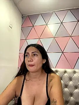 juliana diaz online show from October 2025 11:18:01 AM