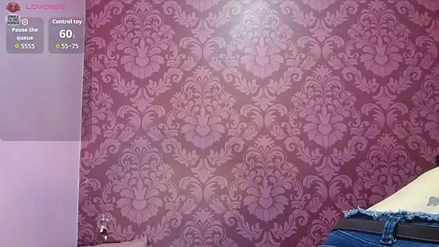 juliana diaz online show from July 2026 12:56:02 PM
