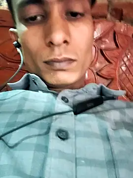 Snapshot of hq9870a chatting on January 2026 07:23:01 AM hq9870a online show from January 2026 07:23:01 AM