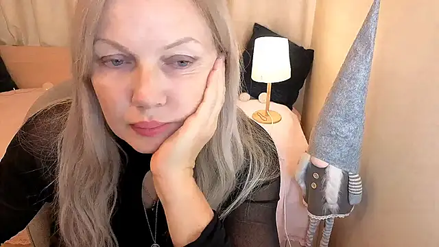 Snapshot of Abby_Moore_ chatting on December 2025 07:48:02 AM Abby Moore online show from December 2025 07:48:02 AM