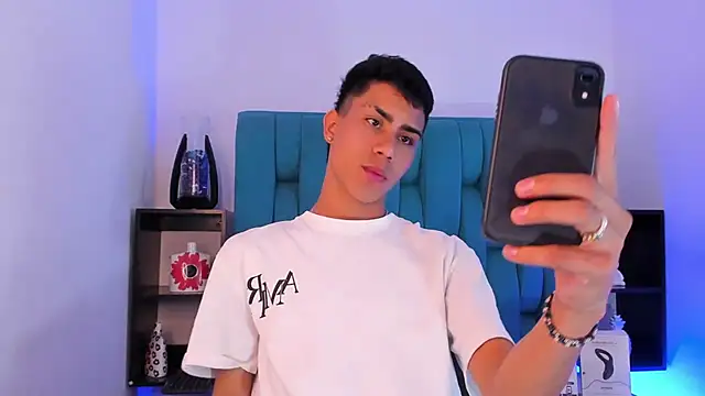 AlanNaughty online show from December 2024 08:32:01 PM