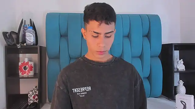 AlanNaughty online show from December 2024 07:51:01 PM