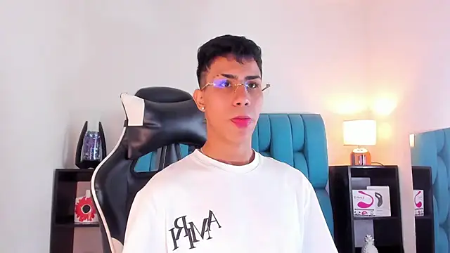 AlanNaughty online show from January 2025 04:27:01 AM