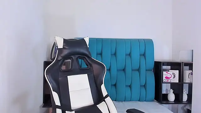 AlanNaughty online show from February 2025 08:54:01 PM