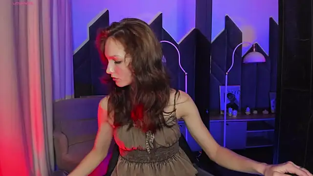 MirandaGlow online show from August 2026 05:40:01 AM