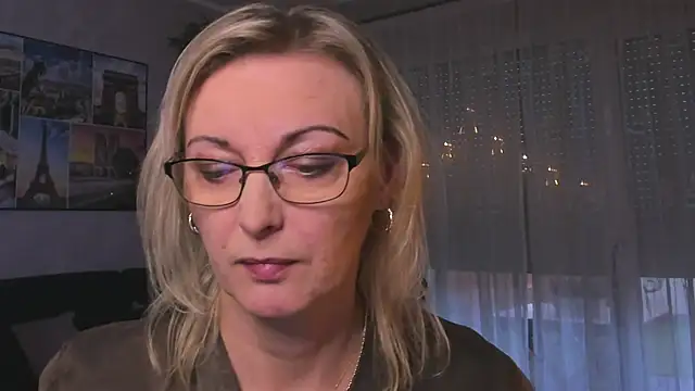 vanessa chat online show from December 2024 02:27:02 PM