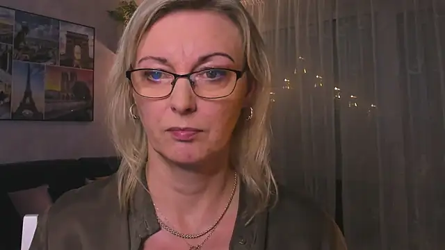 vanessa chat online show from December 2024 05:32:01 PM