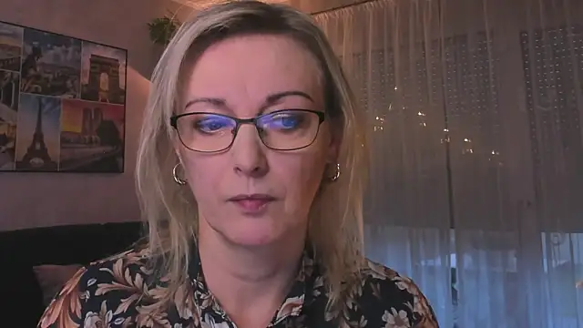 vanessa chat online show from December 2024 02:33:01 PM