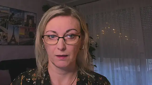 vanessa chat online show from December 2024 02:19:02 PM