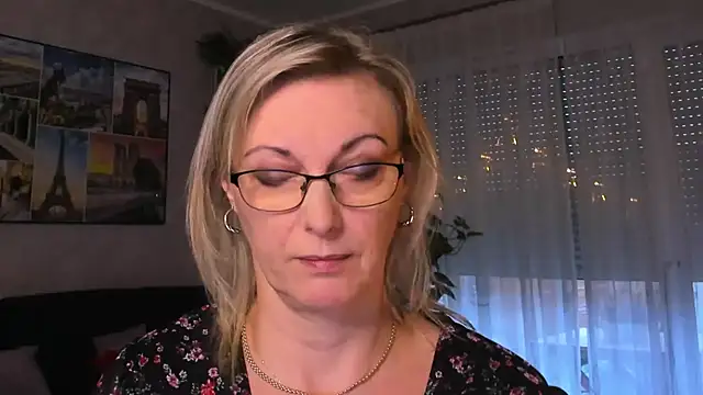 vanessa chat online show from January 2025 02:24:02 PM