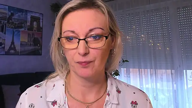 vanessa chat online show from January 2025 02:19:02 PM