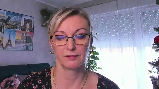 vanessa chat online show from January 2025 01:22:01 PM