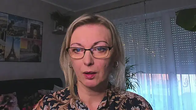 vanessa chat online show from January 2025 02:36:01 PM