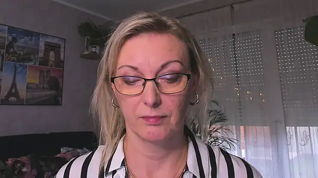 vanessa chat online show from January 2025 02:39:01 PM