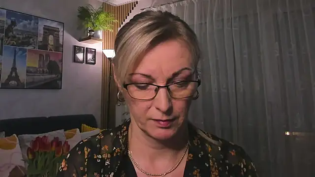 vanessa chat online show from February 2025 05:53:01 PM