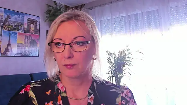 vanessa chat online show from May 2026 01:28:02 PM