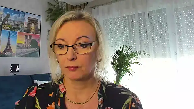 vanessa chat online show from May 2026 01:18:01 PM