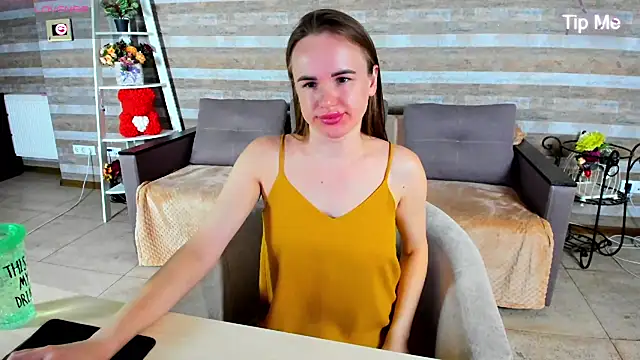 Snapshot of SusanSmit chatting on October 2025 07:00:01 PM SusanSmit online show from October 2025 07:00:01 PM