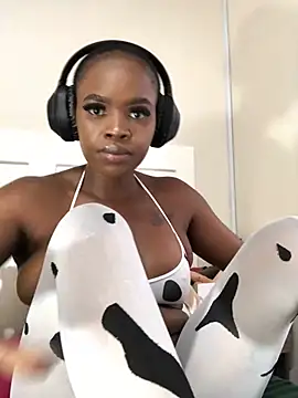 LuciousLips96 online show from February 2025 07:40:01 AM