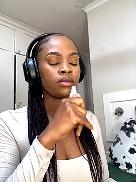 LuciousLips96 online show from September 2025 09:54:01 AM