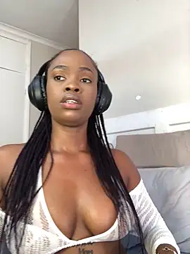 LuciousLips96 online show from September 2025 08:52:02 AM