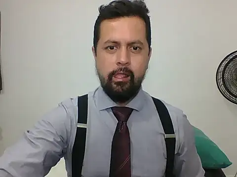 Snapshot of TRIISTAN_KING10 chatting on December 2024 03:11:02 PM TRIISTAN KING10 online show from December 2024 03:11:02 PM