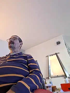 Snapshot of silvio-aus-luzern-CH chatting on January 2025 02:09:02 PM silvio-aus-luzern-CH online show from January 2025 02:09:02 PM