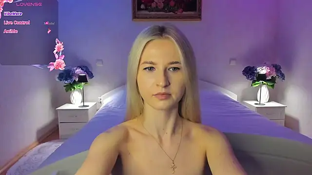 AnnaCarrera online show from April 2026 06:58:01 PM