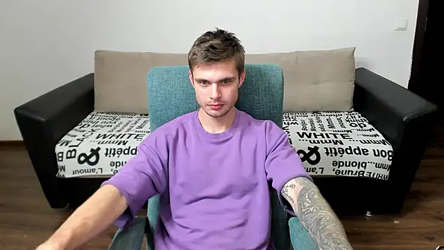 Snapshot of maks_wolfis chatting on December 2024 04:29:02 AM maks wolfis online show from December 2024 04:29:02 AM