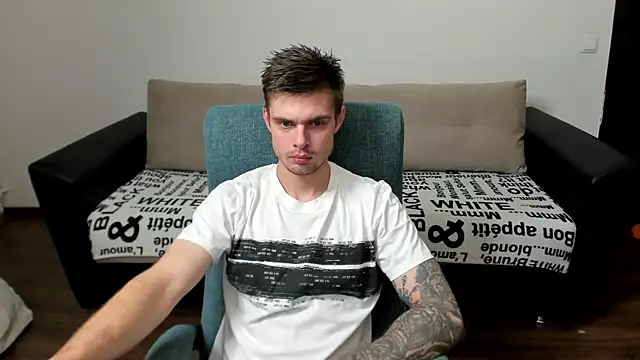 Snapshot of maks_wolfis chatting on December 2024 02:25:02 AM maks wolfis online show from December 2024 02:25:02 AM