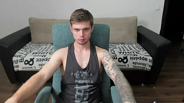 Snapshot of maks_wolfis chatting on December 2024 12:39:02 AM maks wolfis online show from December 2024 12:39:02 AM