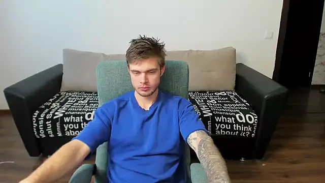 Snapshot of maks_wolfis chatting on January 2025 08:57:02 AM maks wolfis online show from January 2025 08:57:02 AM