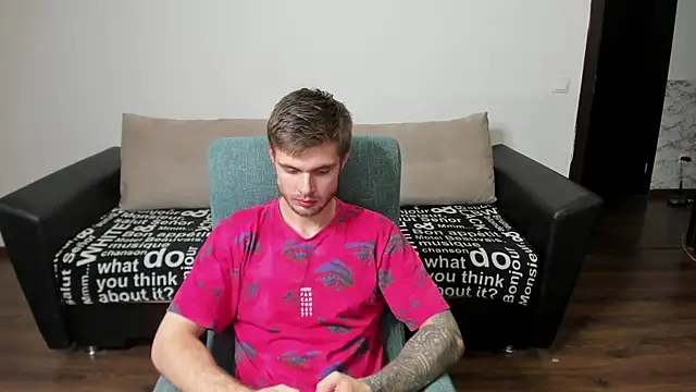 Snapshot of maks_wolfis chatting on January 2025 01:31:01 PM maks wolfis online show from January 2025 01:31:01 PM