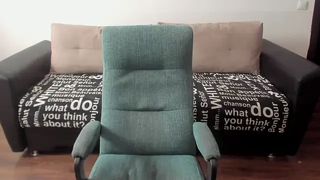 Snapshot of maks_wolfis chatting on March 2025 12:11:02 PM maks wolfis online show from March 2025 12:11:02 PM