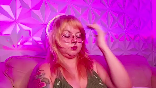 Satyn doll online show from October 2025 11:12:02 PM