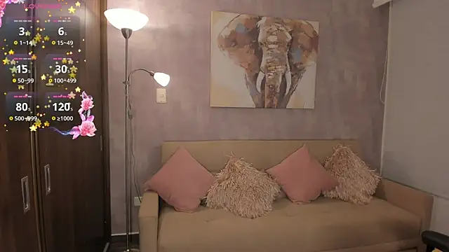 Snapshot of HannaCross chatting on March 2025 03:33:02 AM HannaCross online show from March 2025 03:33:02 AM