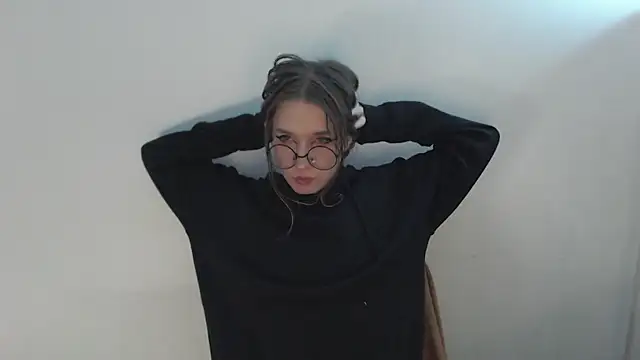  Hanna Moon  online show from December 2025 12:12:02 PM