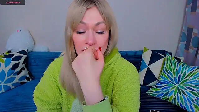 EllenMoore online show from April 2026 03:07:02 AM