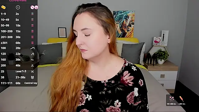 BabeLessi online show from November 2025 06:11:02 PM