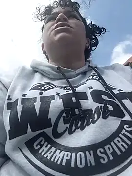 ANGELIQUE KLANE online show from March 2026 02:33:01 PM